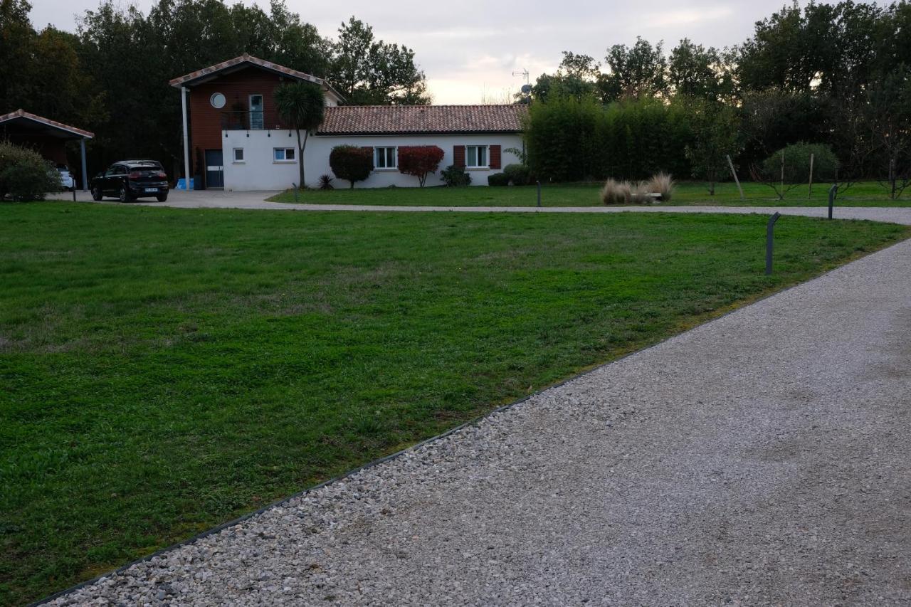 Bed and Breakfast La Planette Aussonne Exterior foto